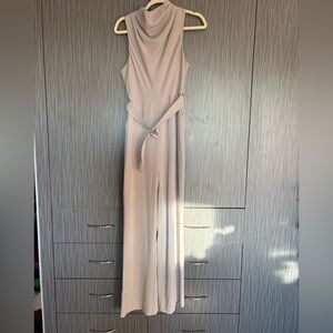 Aritzia Light Gray Jumpsuit sz 6